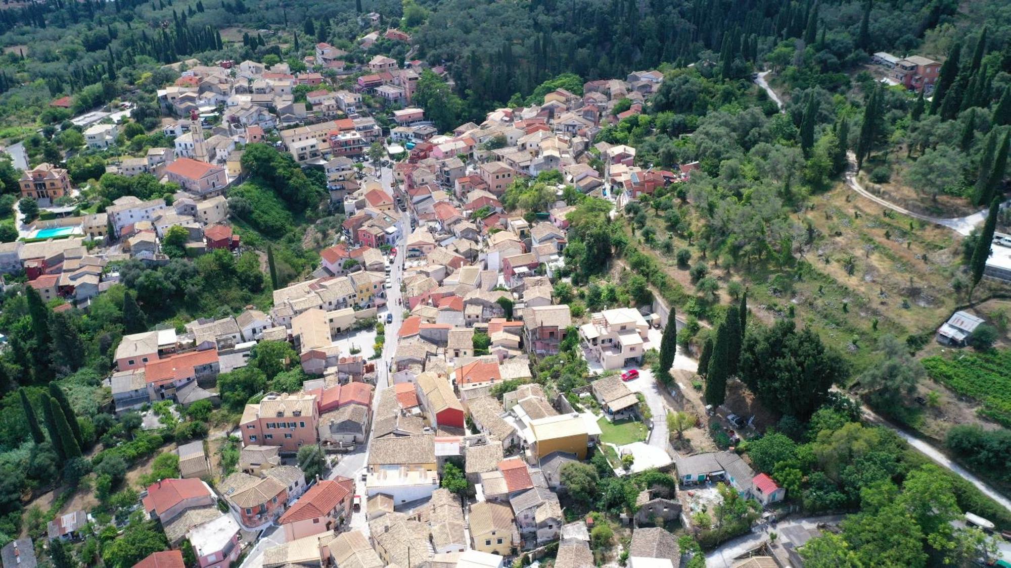 Siora Nina Charming Stone House Near Agios Gordios *